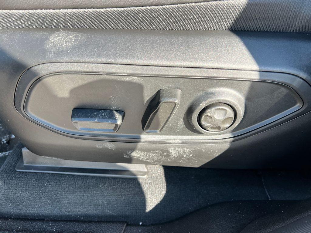 new 2026 Jeep Grand Cherokee L car, priced at $43,226