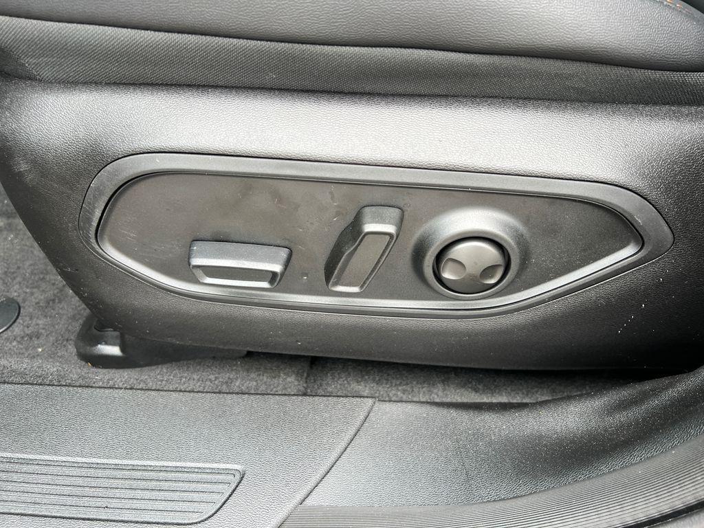 new 2026 Jeep Cherokee car, priced at $39,154