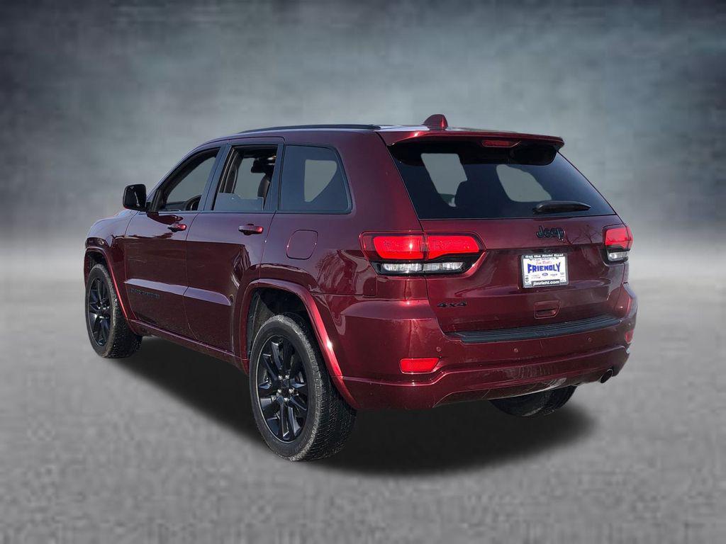 used 2021 Jeep Grand Cherokee car, priced at $18,556