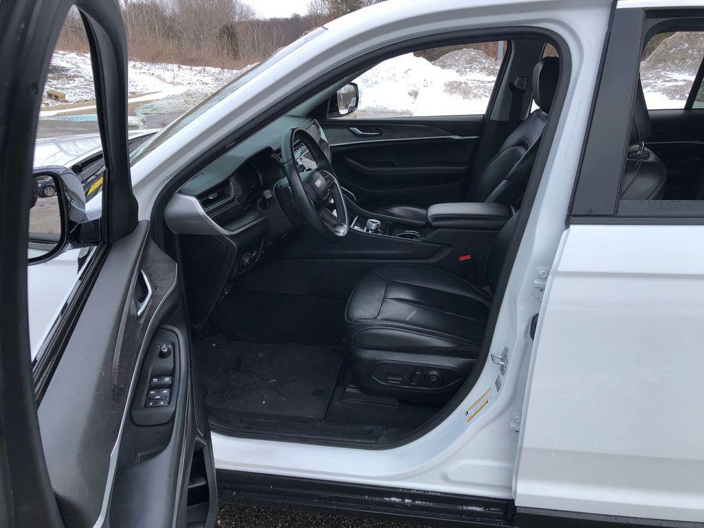 used 2022 Jeep Grand Cherokee L car, priced at $28,455