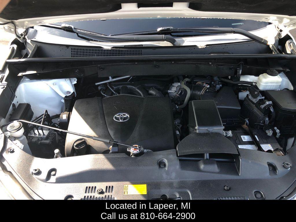 used 2018 Toyota Highlander car, priced at $23,151