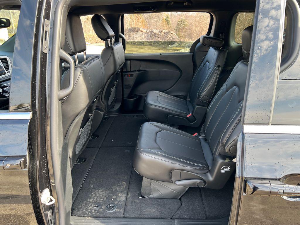 new 2026 Chrysler Pacifica car, priced at $41,391