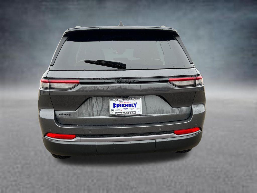 new 2026 Jeep Grand Cherokee car, priced at $39,746