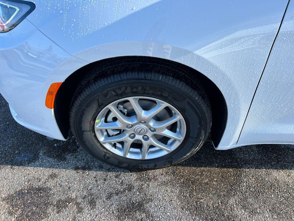 new 2026 Chrysler Pacifica car, priced at $38,764