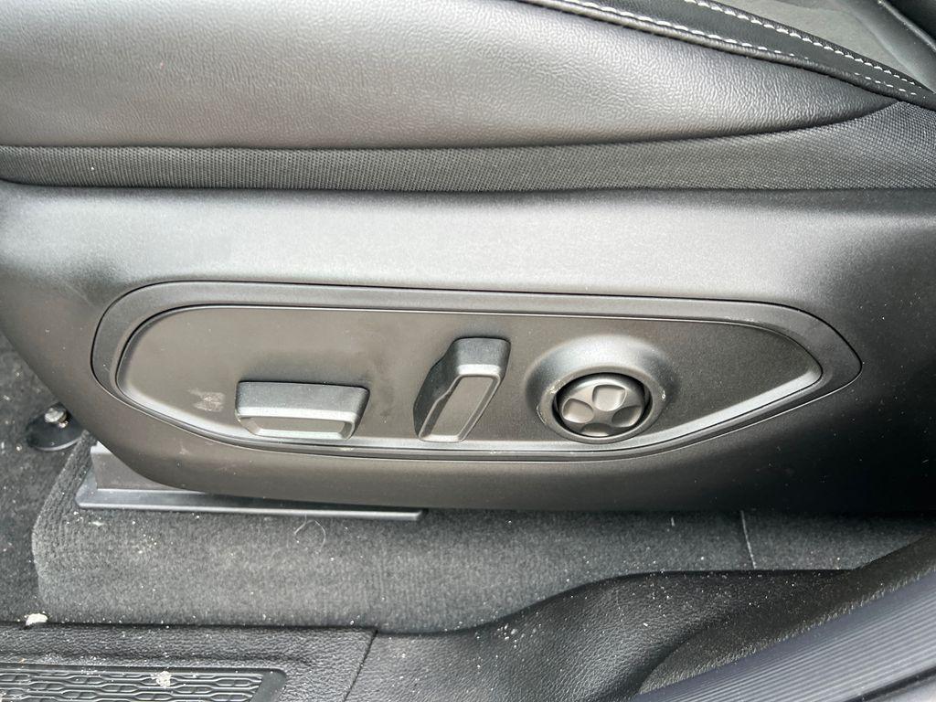 new 2026 Jeep Grand Cherokee car, priced at $38,487