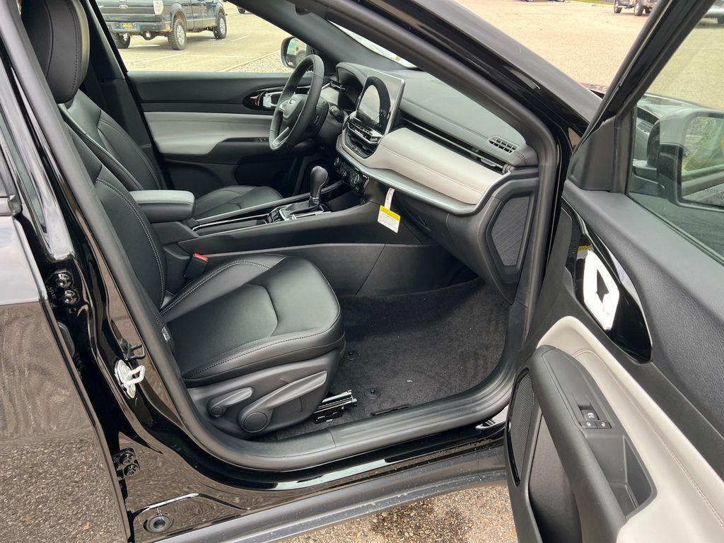 new 2026 Jeep Compass car, priced at $28,906