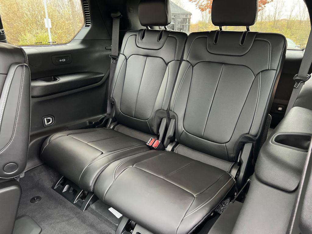 new 2025 Jeep Grand Cherokee L car, priced at $46,505