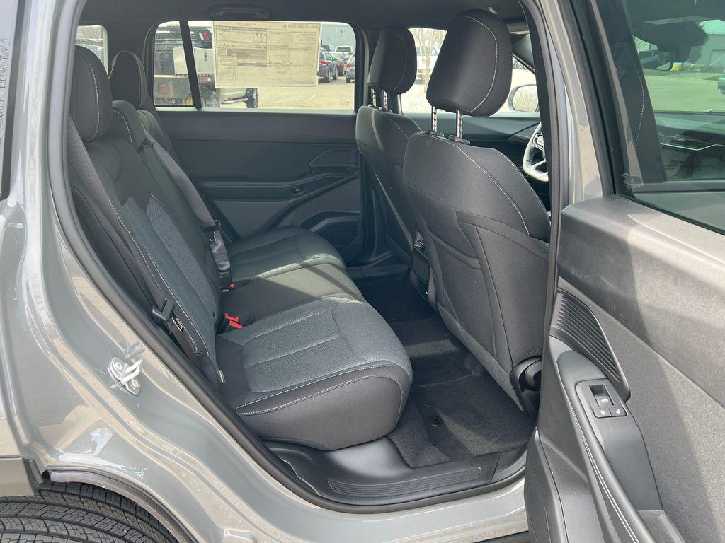 new 2026 Jeep Cherokee car, priced at $36,446