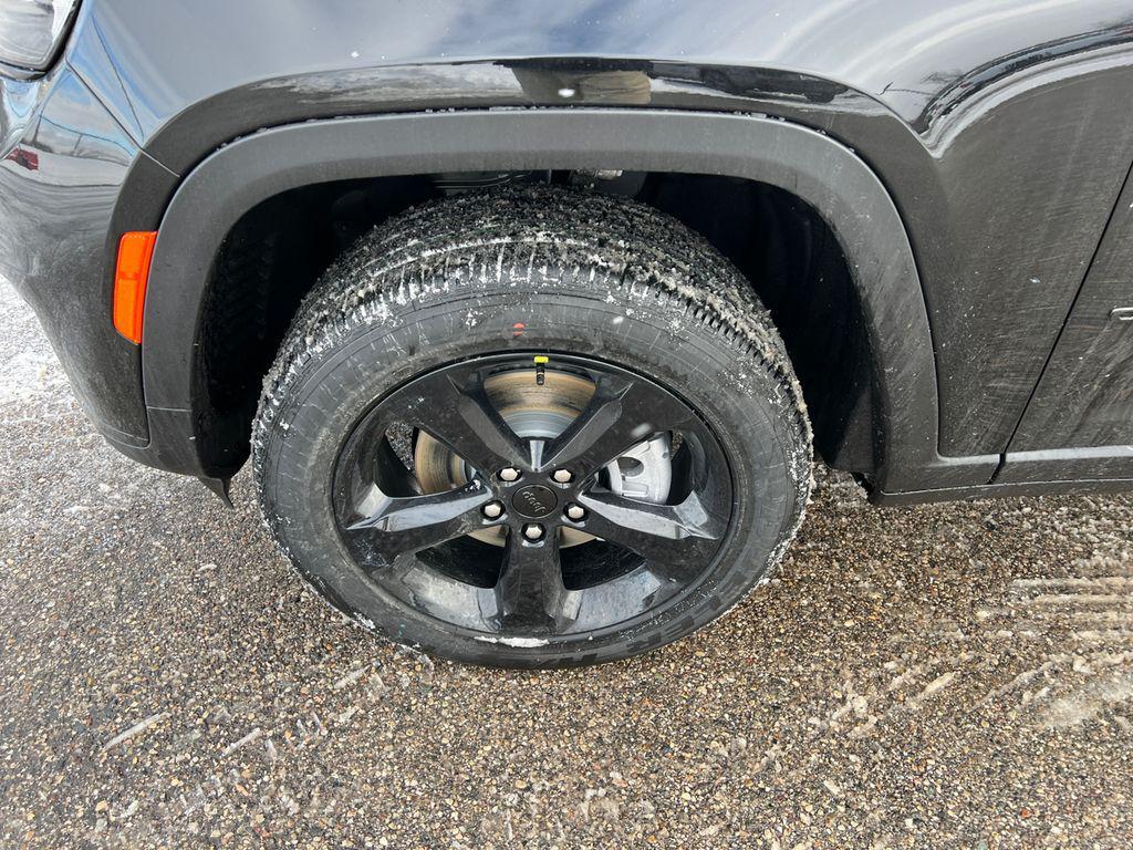 new 2025 Jeep Grand Cherokee L car, priced at $42,449