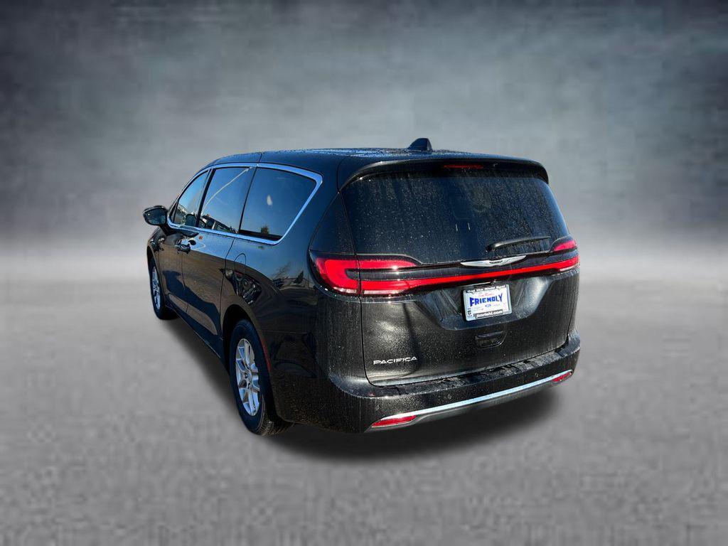 new 2026 Chrysler Pacifica car, priced at $39,041