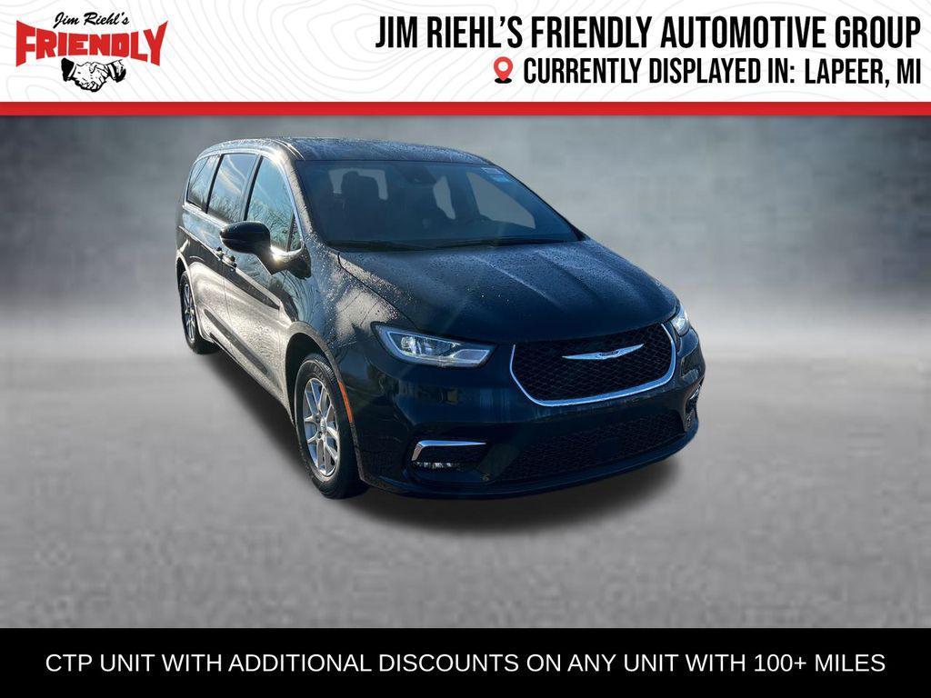 new 2026 Chrysler Pacifica car, priced at $39,041