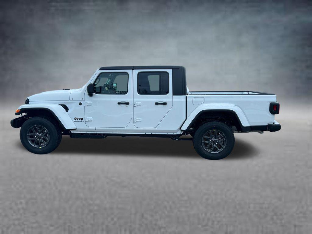 new 2026 Jeep Gladiator car, priced at $44,846