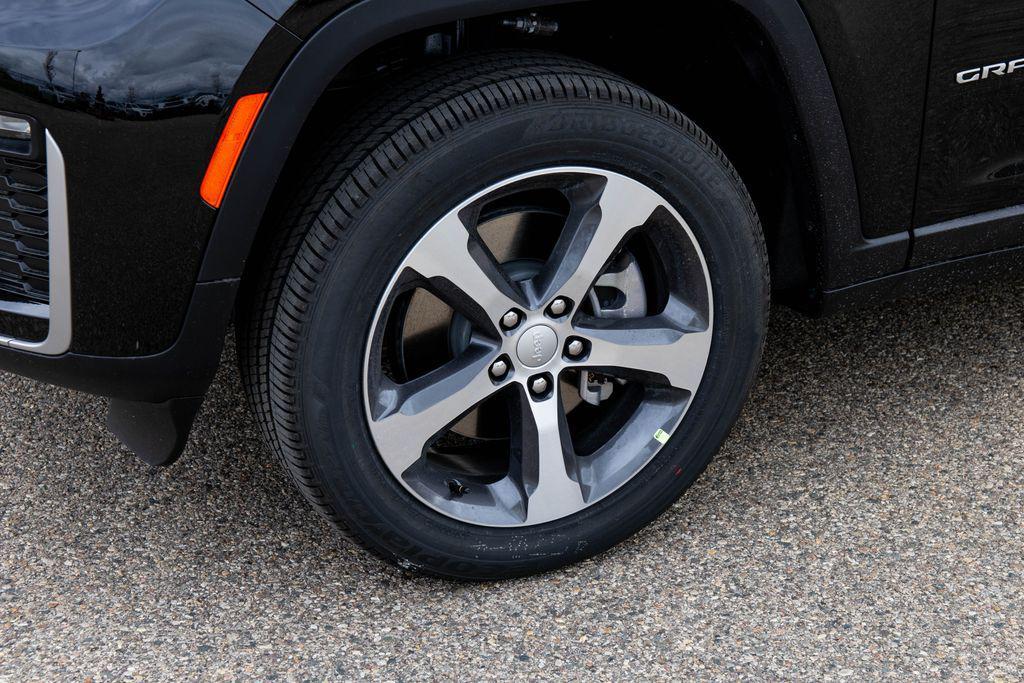 new 2026 Jeep Grand Cherokee L car, priced at $45,448