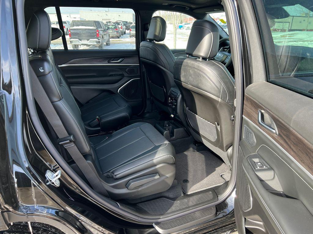 new 2026 Jeep Grand Cherokee L car, priced at $51,520