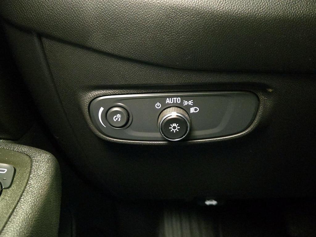 used 2021 Chevrolet Equinox car, priced at $18,998