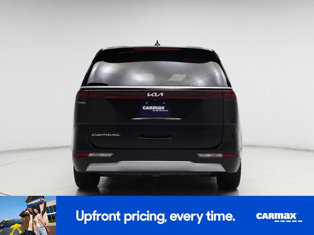used 2022 Kia Carnival car, priced at $27,998