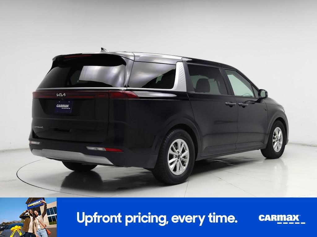 used 2022 Kia Carnival car, priced at $27,998
