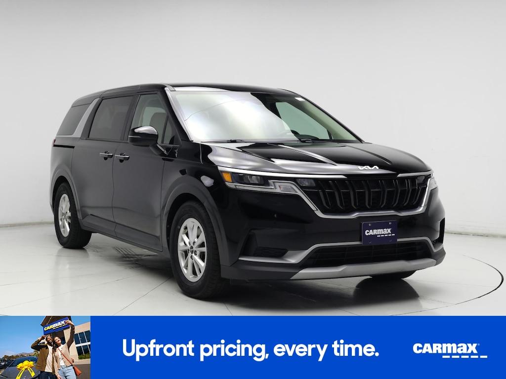 used 2022 Kia Carnival car, priced at $27,998