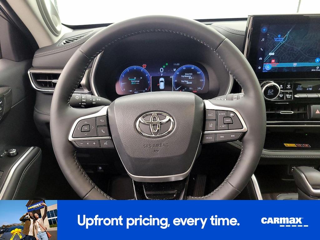 used 2026 Toyota Highlander car, priced at $49,998