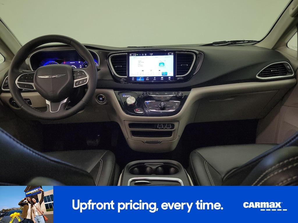 used 2024 Chrysler Pacifica car, priced at $25,998