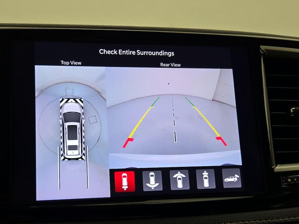 used 2023 Chrysler Pacifica car, priced at $34,998