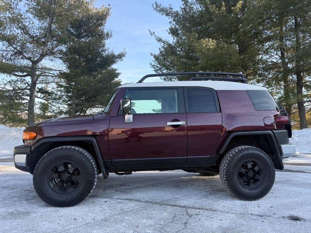 used 2007 Toyota FJ Cruiser car, priced at $13,500