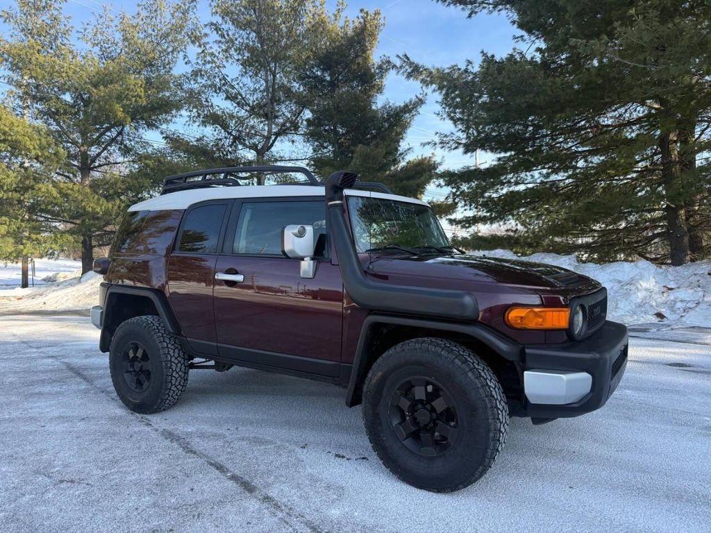 used 2007 Toyota FJ Cruiser car, priced at $13,500