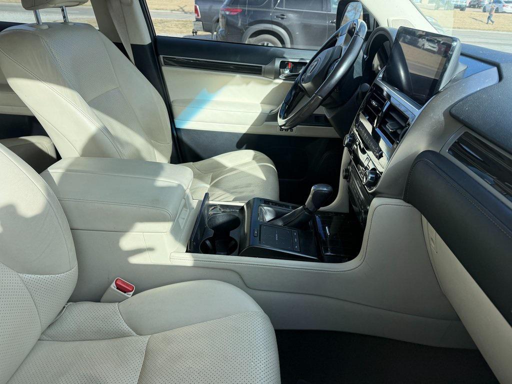 used 2022 Lexus GX 460 car, priced at $41,926