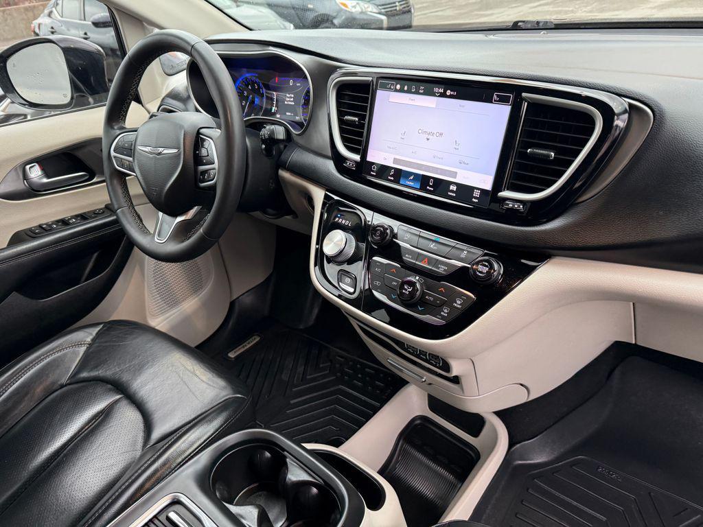 used 2022 Chrysler Pacifica car, priced at $20,700