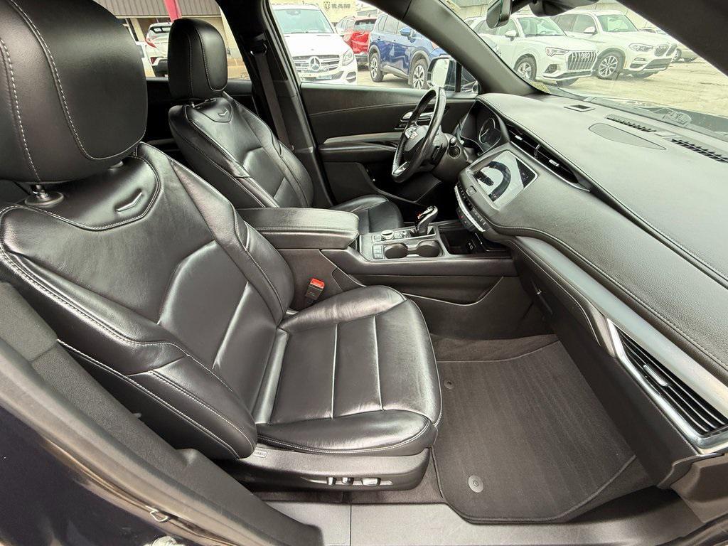 used 2023 Cadillac XT4 car, priced at $21,999