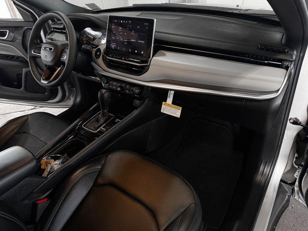 new 2025 Jeep Compass car, priced at $29,488