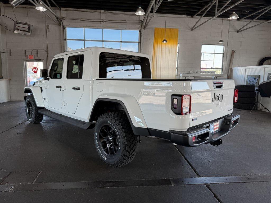 new 2025 Jeep Gladiator car, priced at $41,860