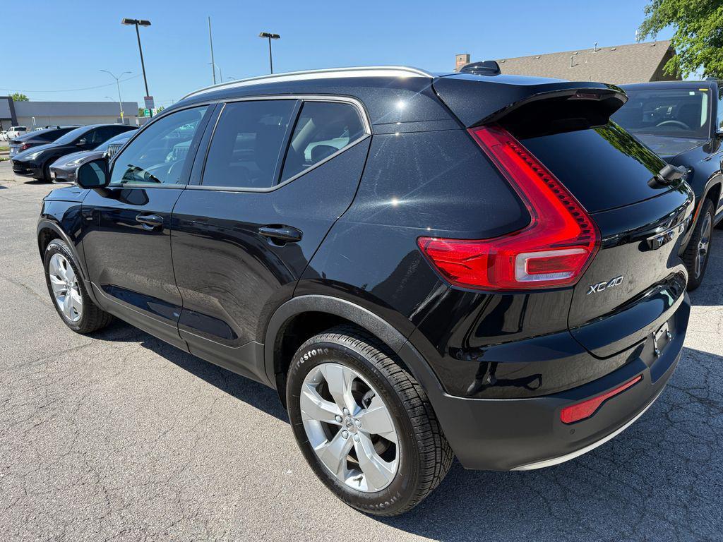 used 2022 Volvo XC40 car, priced at $21,099
