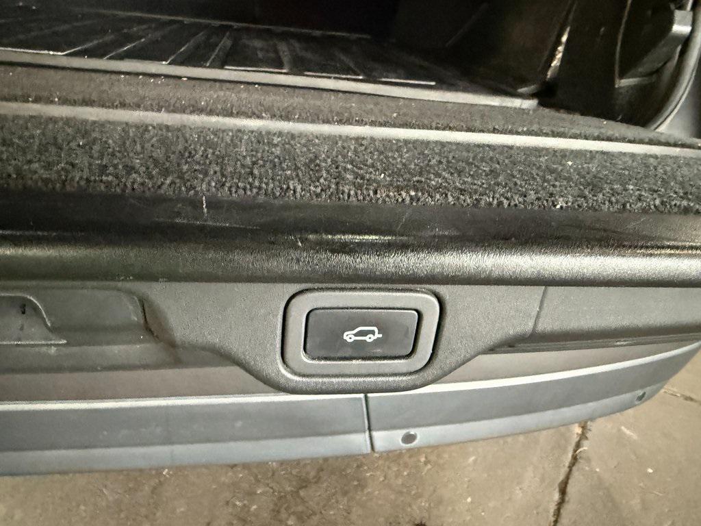 used 2014 Land Rover Range Rover car, priced at $16,500