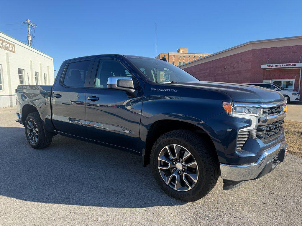 used 2022 Chevrolet Silverado 1500 car, priced at $25,900