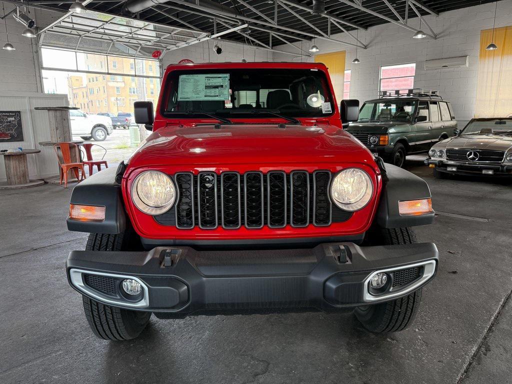 new 2025 Jeep Gladiator car, priced at $37,998