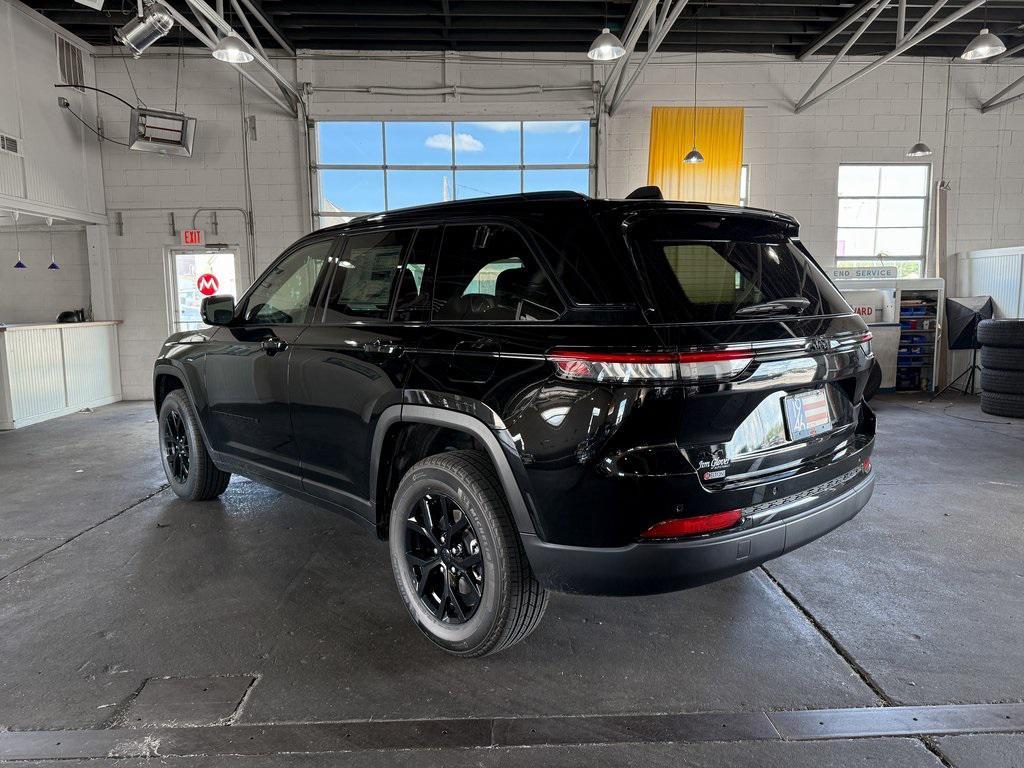 new 2025 Jeep Grand Cherokee car, priced at $41,887