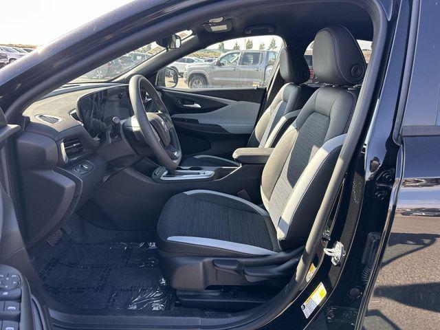 new 2025 Buick Envista car, priced at $20,926