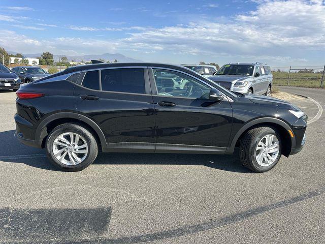new 2025 Buick Envista car, priced at $20,926