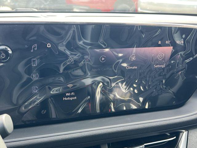 new 2025 Buick Envista car, priced at $20,926