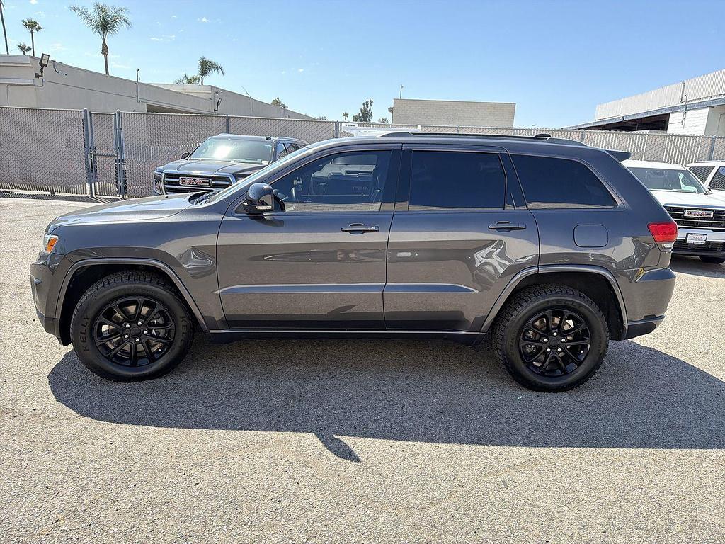 used 2015 Jeep Grand Cherokee car, priced at $10,617