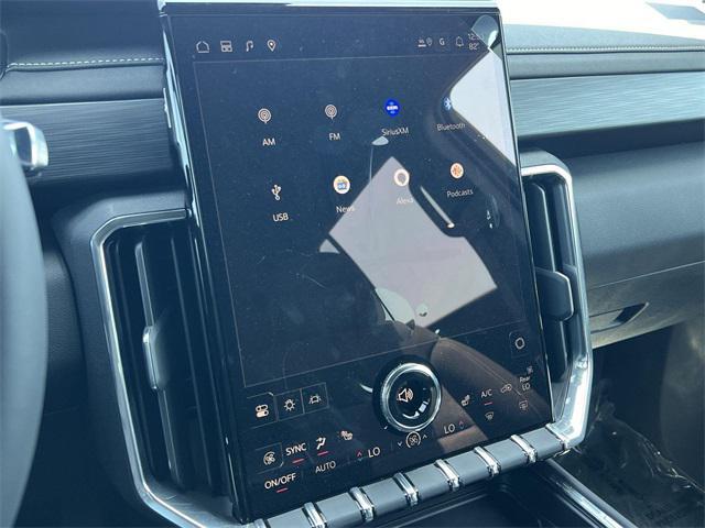 new 2025 GMC Acadia car, priced at $38,713