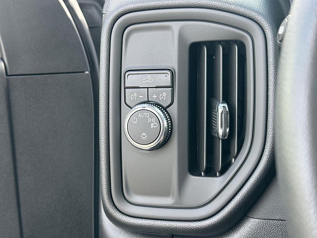 new 2026 GMC Sierra 1500 car, priced at $42,488