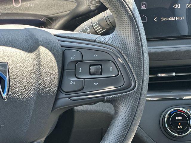 new 2025 Buick Envista car, priced at $20,926