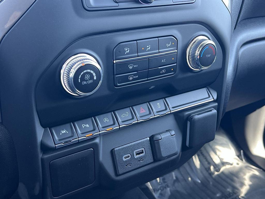 new 2026 GMC Sierra 1500 car, priced at $46,998