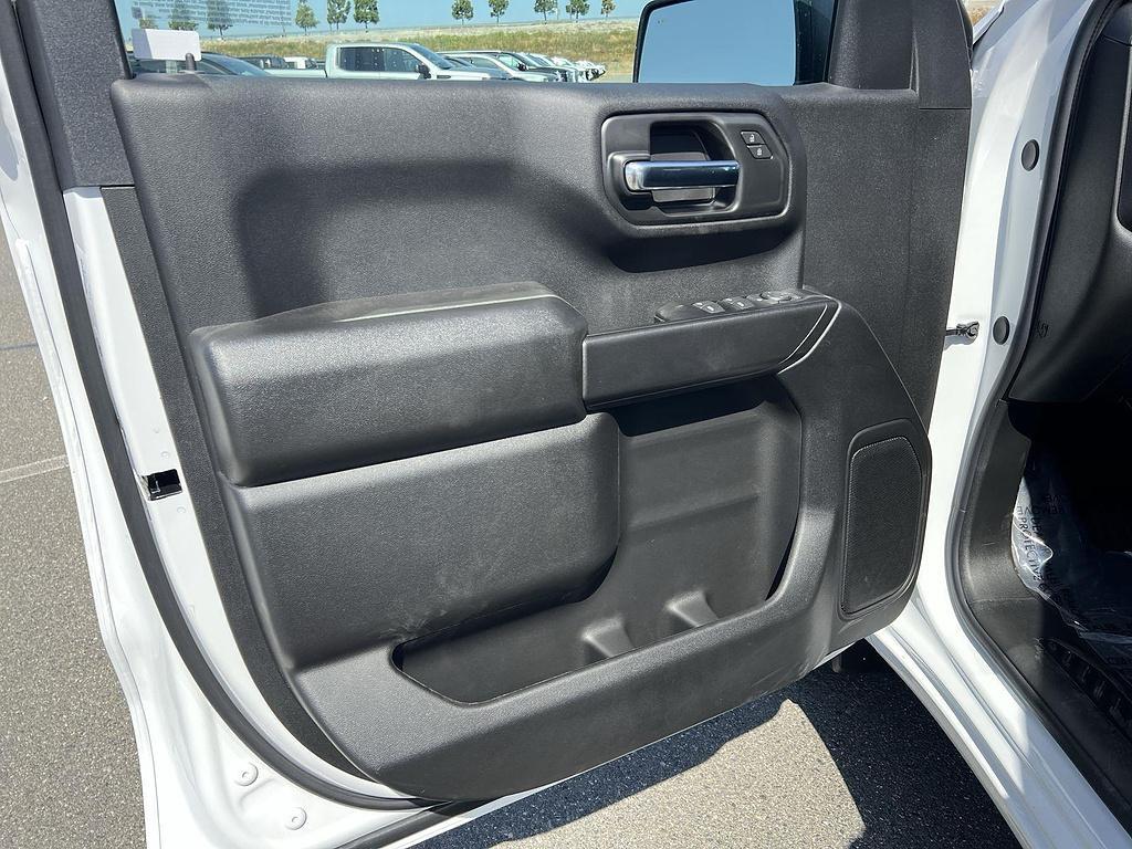 new 2026 GMC Sierra 1500 car, priced at $46,998