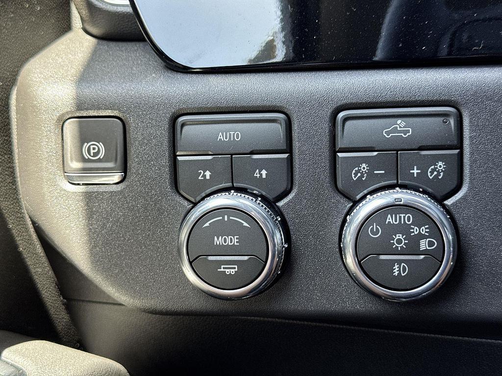 new 2026 GMC Sierra 1500 car, priced at $51,883
