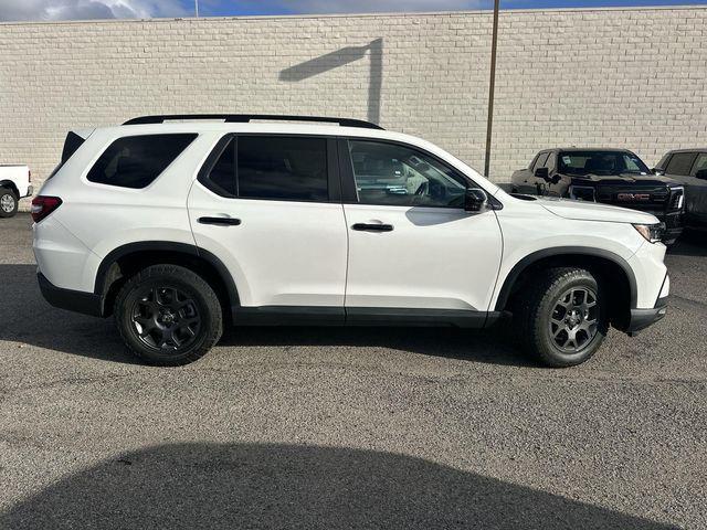 used 2024 Honda Pilot car, priced at $40,398
