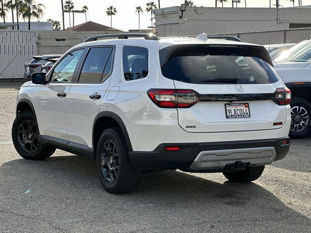 used 2024 Honda Pilot car, priced at $40,398