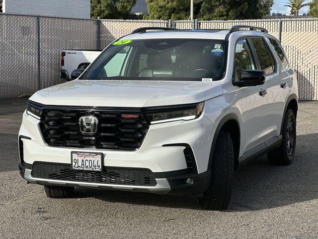 used 2024 Honda Pilot car, priced at $40,398